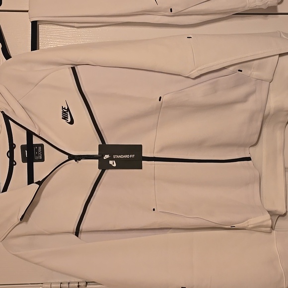 Women's Nike Sweatsuit - Picture 3 of 13